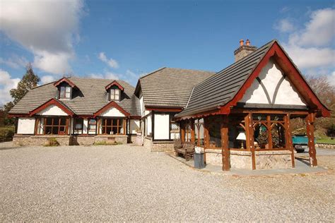 tudor lodge glendalough